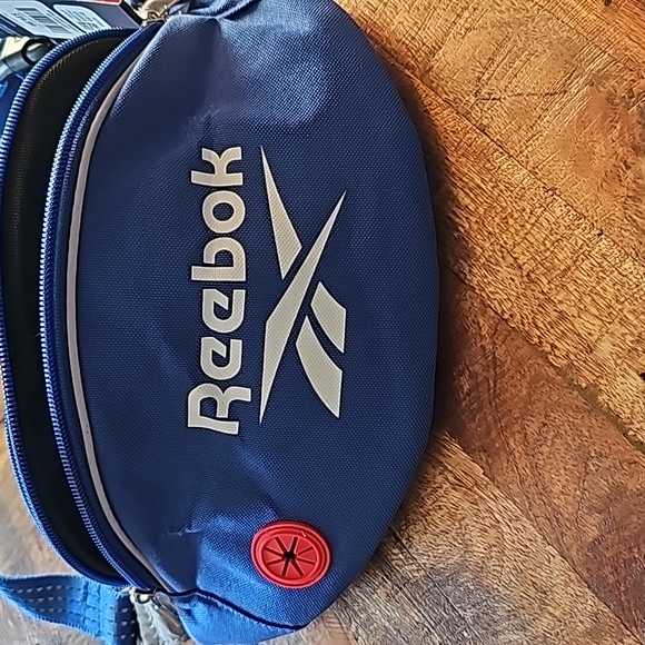 Reebok walking fanny pack nwt - Picture 2 of 6